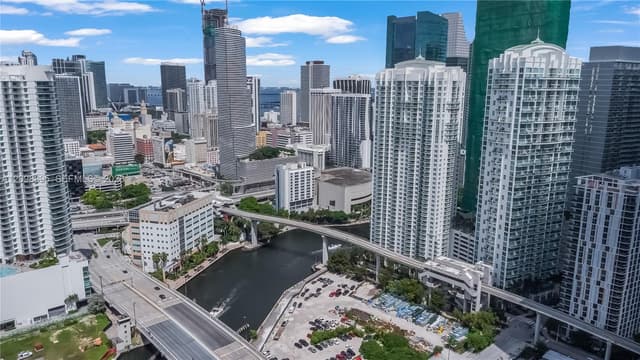41 SE 5th St # 811, Miami FL 33131 - Miami, FL - Photo 2