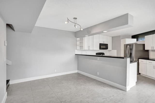 22970 OXFORD Place # A, Boca Raton FL 33433 - Boca Raton, FL - Photo 6
