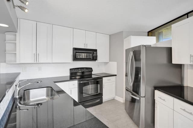 22970 OXFORD Place # A, Boca Raton FL 33433 - Boca Raton, FL - Photo 4