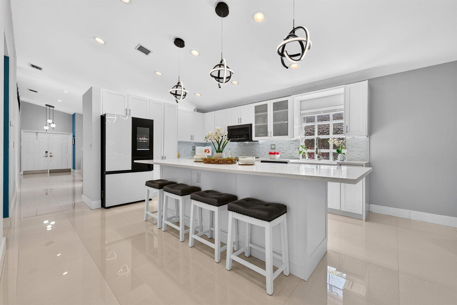 20564 SW 5TH Street, Pembroke Pines FL 33029