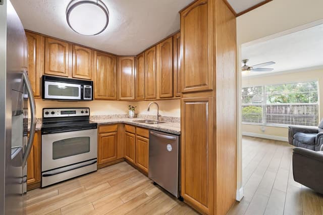 171 Banyan Circle, Jupiter FL 33458 - Jupiter, FL - Photo 4