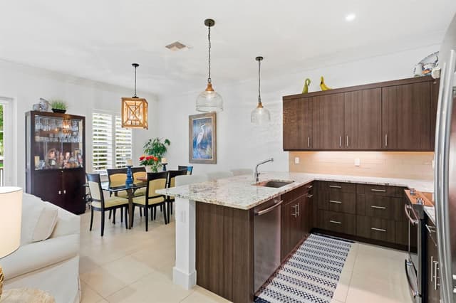 910 HAMILTON Lane, Delray Beach FL 33483 - Delray Beach, FL - Photo 6