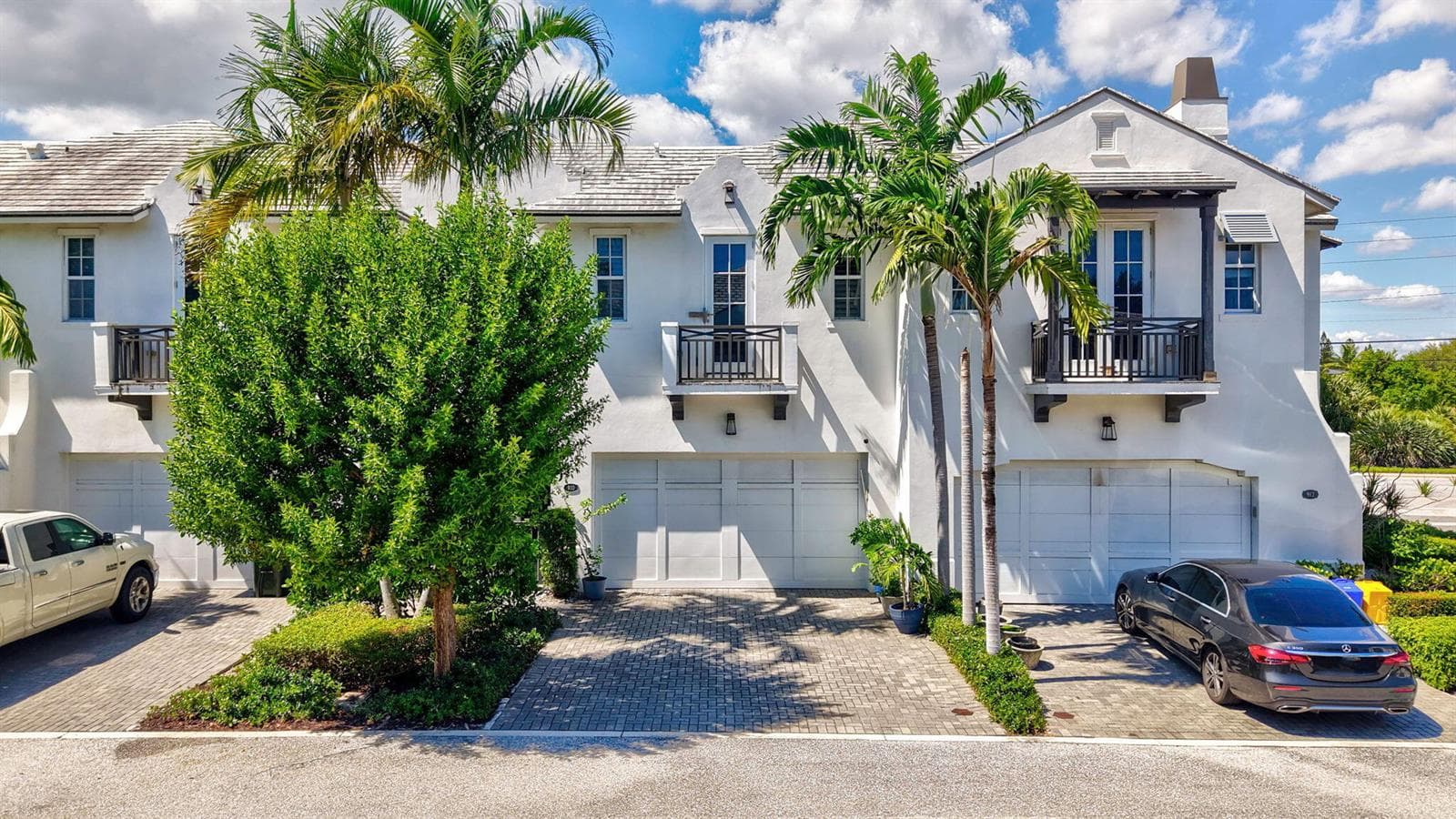 910 HAMILTON Lane, Delray Beach FL 33483