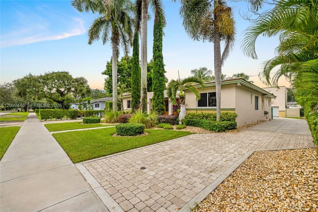 564 Palmetto Dr, Miami Springs FL 33166 - Miami Springs, FL - Photo 3