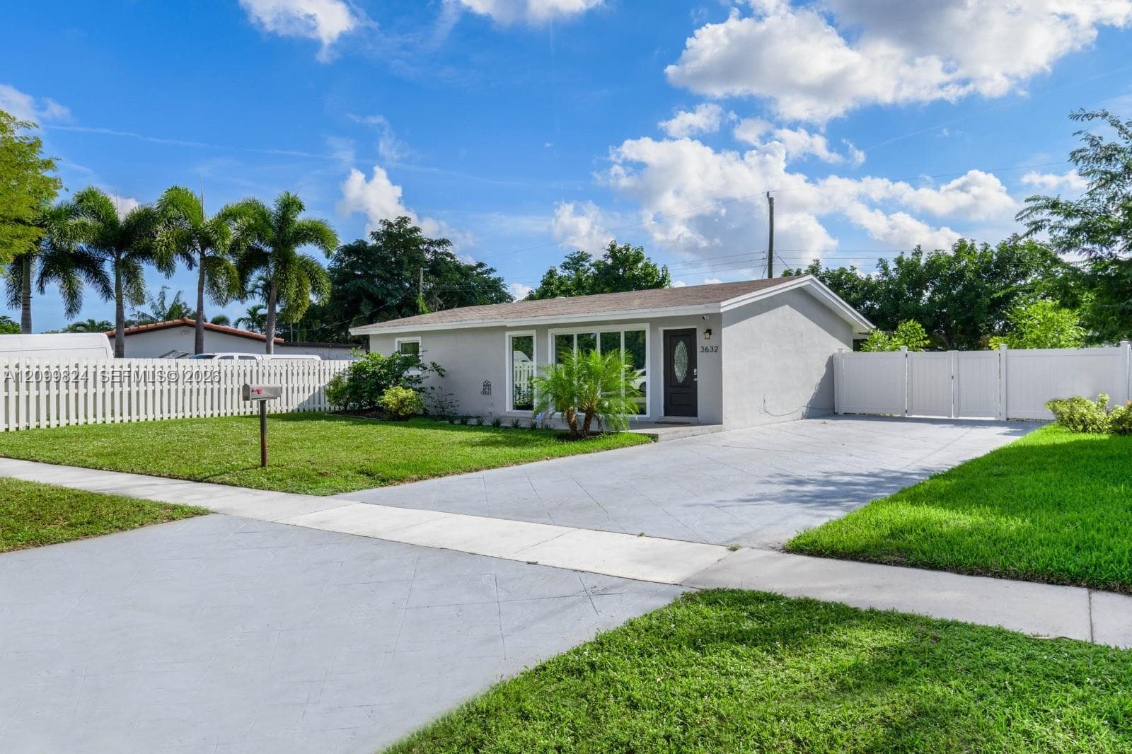 3632 SW 17th St, Fort Lauderdale FL 33312 - Fort Lauderdale, FL - Photo 1