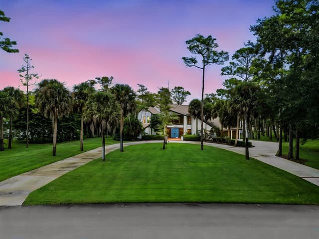 13885 Greentree Trail, Wellington FL 33414 - Wellington, FL - Photo 2