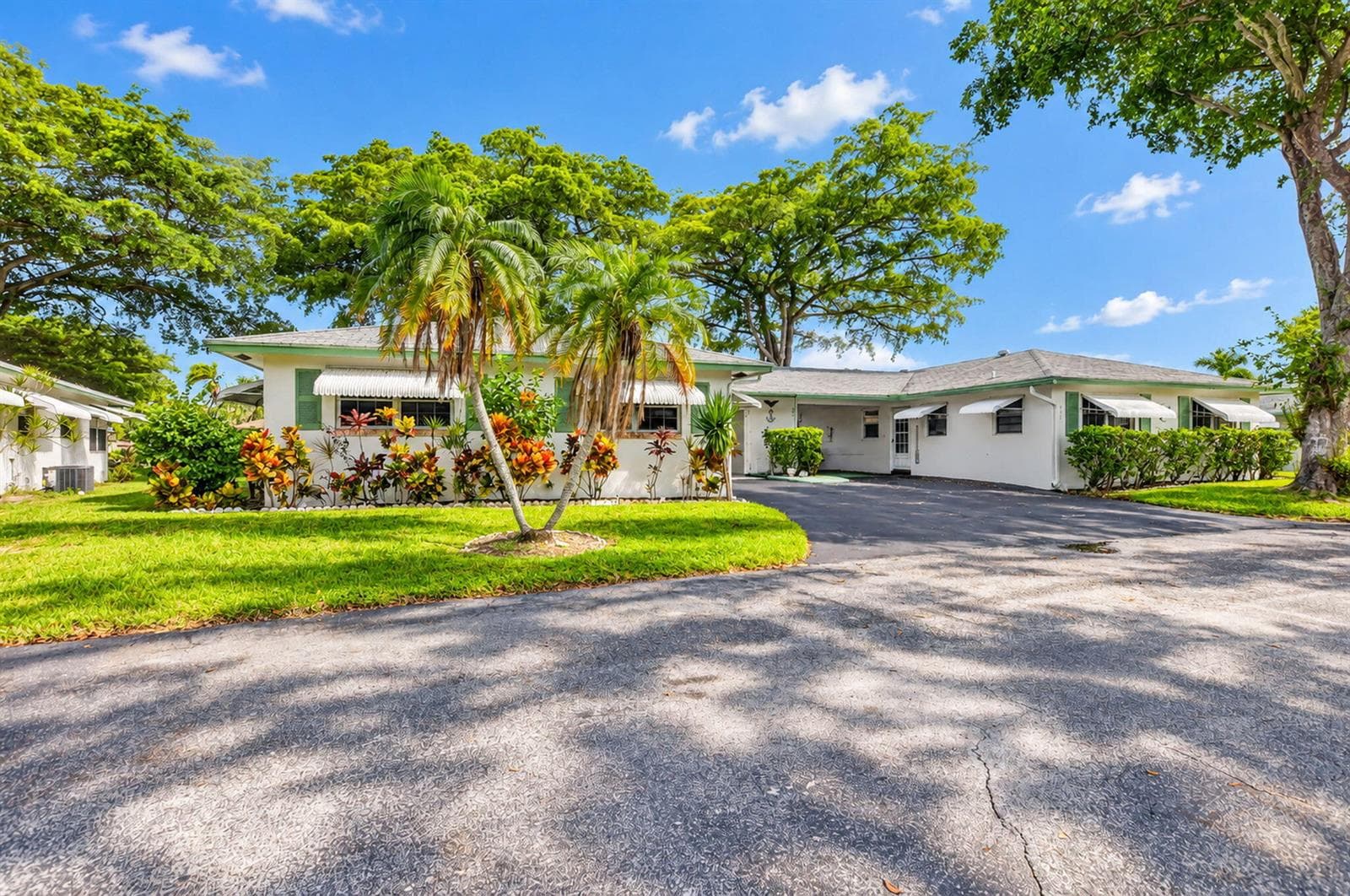 843 Meadowlark Lane, Delray Beach FL 33445