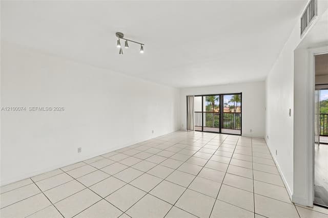 545 SE 12th St # 205, Dania Beach FL 33004 - Dania Beach, FL - Photo 7