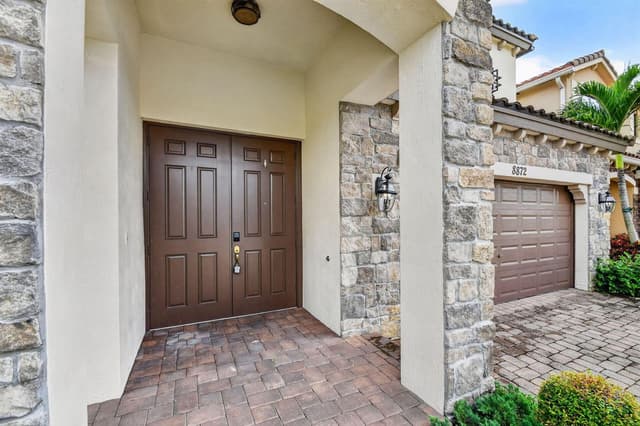 8872 Sandy Creek Way, Lake Worth FL 33467 - Lake Worth, FL - Photo 5