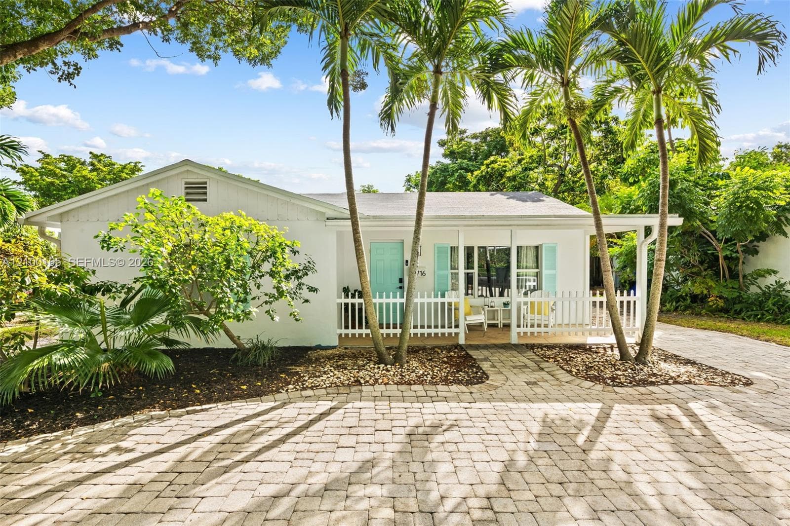 716 NE 11th Ave, Pompano Beach FL 33060 - Pompano Beach, FL - Photo 1