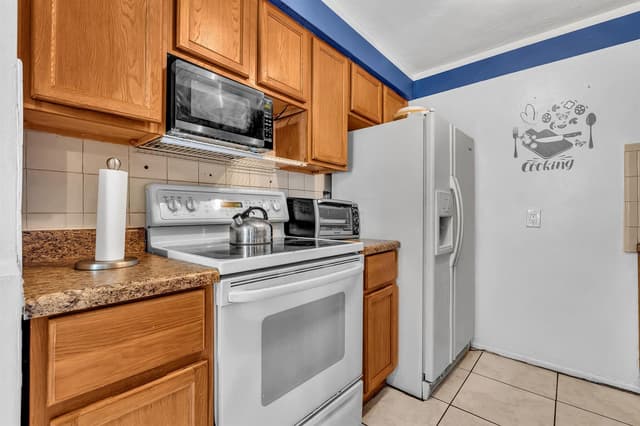 6872 NW 26TH Court, Sunrise FL 33313 - Sunrise, FL - Photo 7
