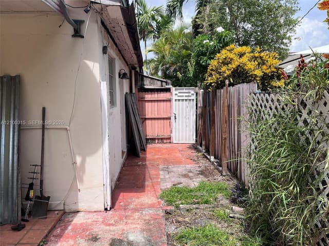 3630 NW 18th Ter, Miami FL 33125 - Miami, FL - Photo 6