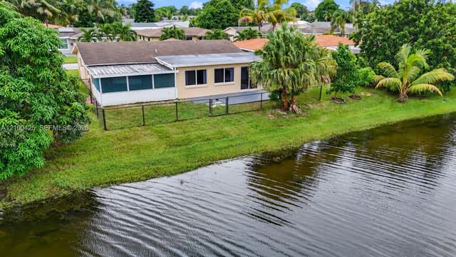 4711 NW 58th St, Tamarac FL 33319 - Tamarac, FL - Photo 2