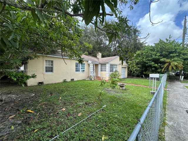 8270 NE 2nd Ct, Miami FL 33138 - Miami, FL - Photo 2