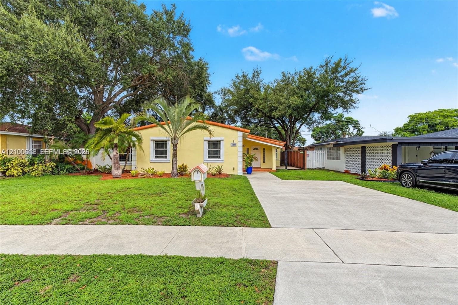 3225 Arthur Ter, Hollywood FL 33021 - Hollywood, FL - Photo 1