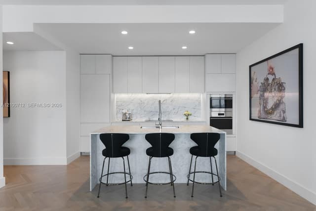 5775 Collins Ave # 1005, Miami Beach FL 33140 - Miami Beach, FL - Photo 4