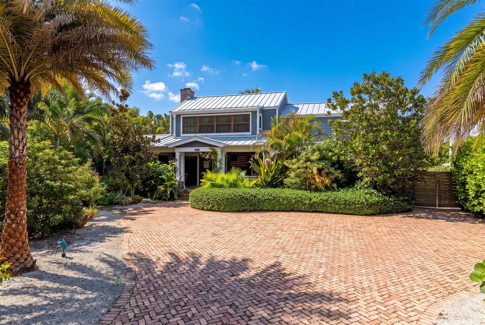 613 S Lakeside Drive, FL 33460 - Photo 1