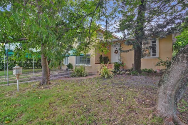 2210 SW 79th Ct, Miami FL 33155 - Miami, FL - Photo 5