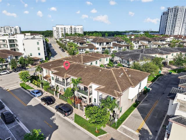 8373 NW 49th St, Doral FL 33166 - Doral, FL - Photo 2