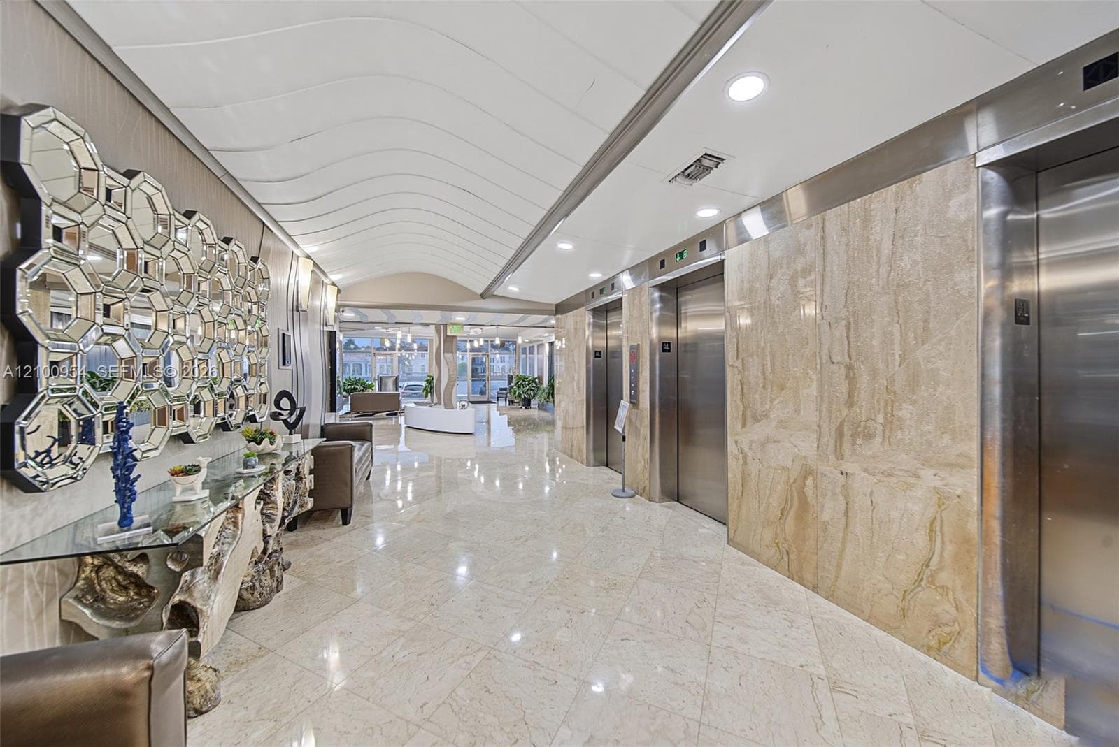 1500 S Ocean Dr # 15H, Hollywood FL 33019 - Hollywood, FL - Photo 1
