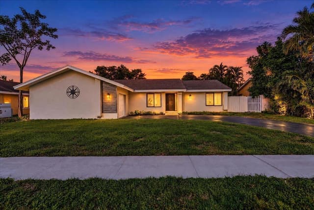 837 SW 56TH Avenue, Margate FL 33068 - Margate, FL - Photo 2