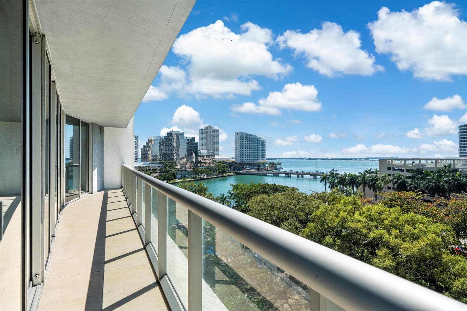 495 BRICKELL Avenue # 811, Miami FL 33131 - Miami, FL - Photo 1