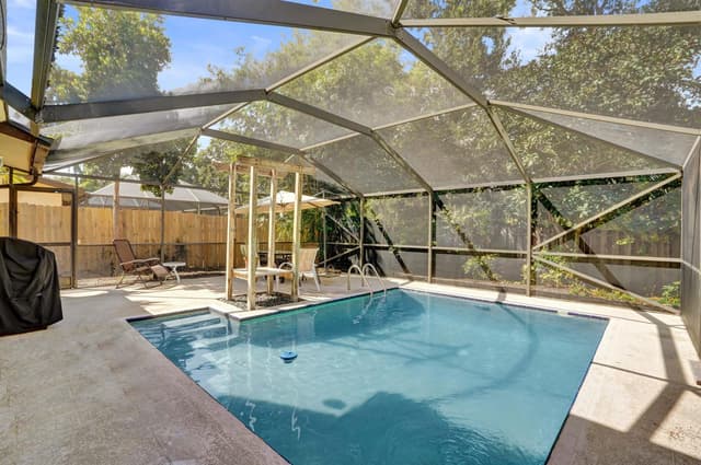 1065 RAINTREE Lane, Palm Beach Gardens FL 33410 - Palm Beach Gardens, FL - Photo 6
