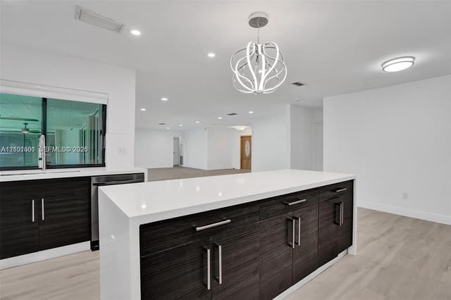 2310 NE 195th St, Miami FL 33180 - Miami, FL - Photo 6