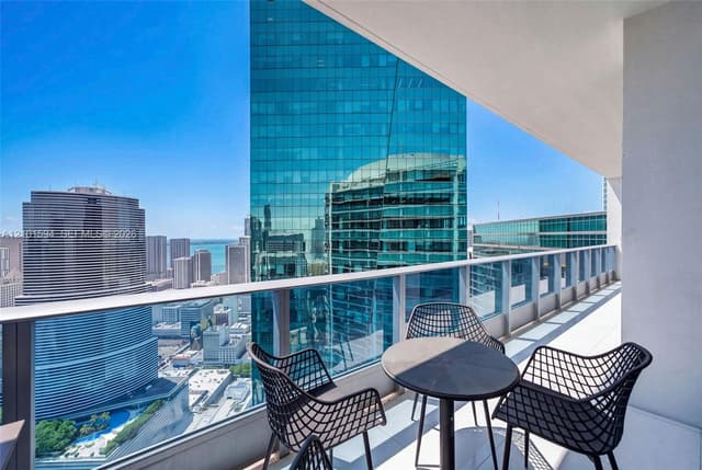 200 Biscayne Boulevard Way # 5010, Miami FL 33131 - Miami, FL - Photo 2