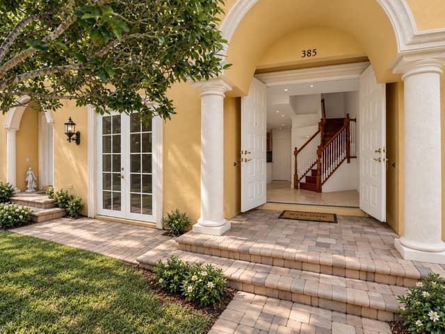 385 NE 69TH Circle, Boca Raton FL 33487 - Boca Raton, FL - Photo 2