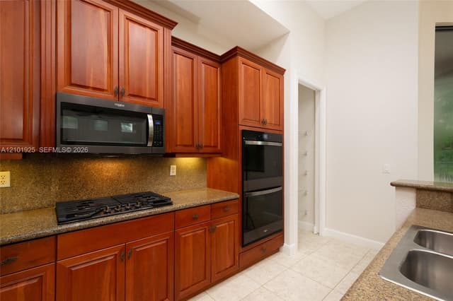 10444 Trianon Pl, Wellington FL 33449 - Wellington, FL - Photo 4