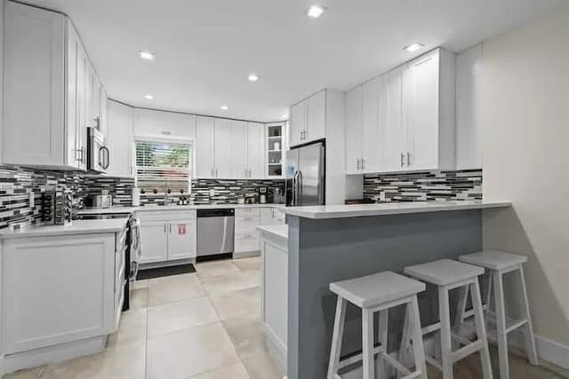 1949 WINDWARD Drive, Lauderdale By The Sea FL 33062 - Lauderdale By The Sea, FL - Photo 5