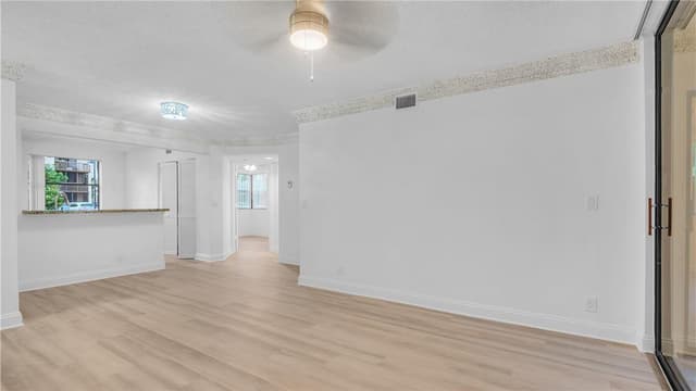 5681 RIVERSIDE Drive, Coral Springs FL 33067 - Coral Springs, FL - Photo 6