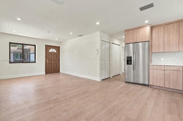 2842 NW 9th Pl, Fort Lauderdale FL 33311 - Fort Lauderdale, FL - Photo 6