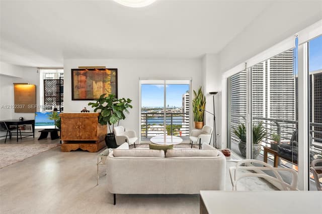 133 NE 2nd Ave # 2702, Miami FL 33132 - Miami, FL - Photo 2
