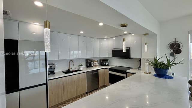 11111 Biscayne Blvd # 16A, Miami FL 33181 - Miami, FL - Photo 4