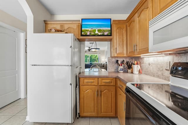 2400 NE 16TH Street # 212, Pompano Beach FL 33062 - Pompano Beach, FL - Photo 6