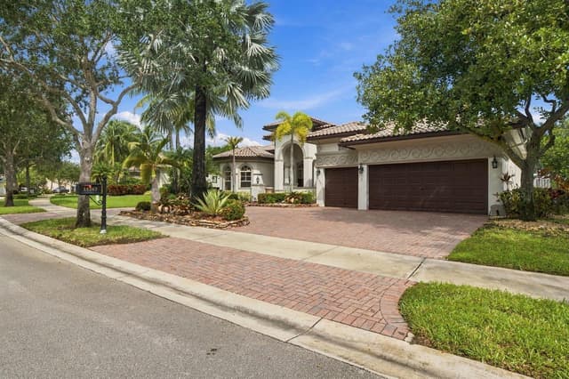 11747 NW 69TH Place, Parkland FL 33076 - Parkland, FL - Photo 2