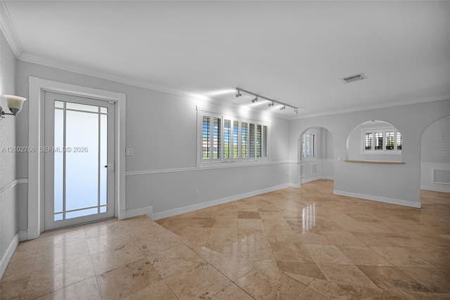 5845 SW 94th Pl, Miami FL 33173 - Miami, FL - Photo 2