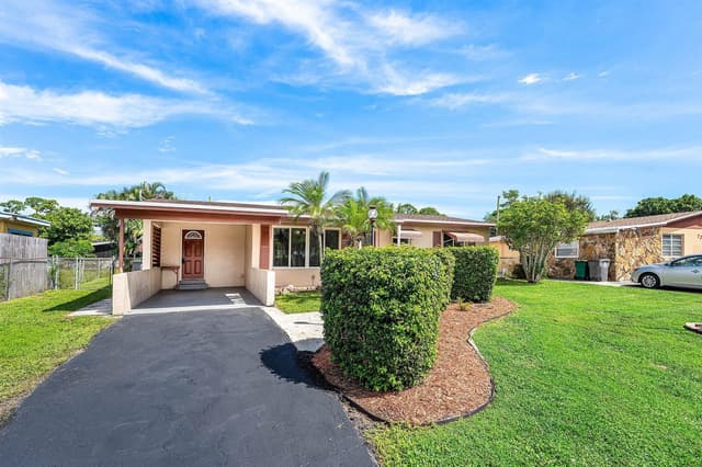 740 Caroline Avenue, West Palm Beach FL 33413 - West Palm Beach, FL - Photo 4