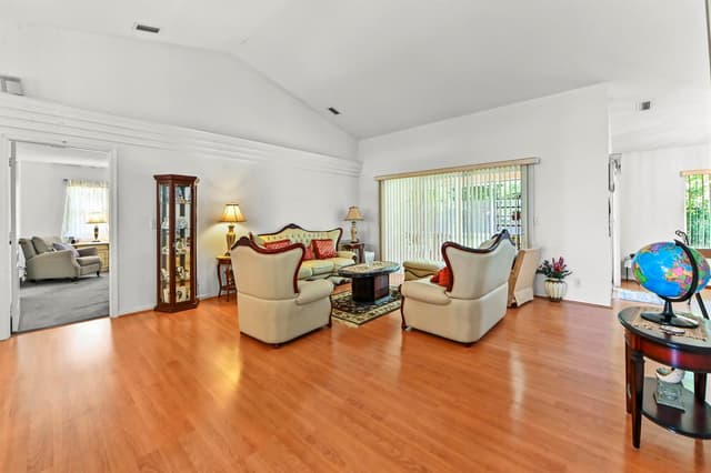 203 Ponce de Leon Street, Royal Palm Beach FL 33411 - Royal Palm Beach, FL - Photo 5