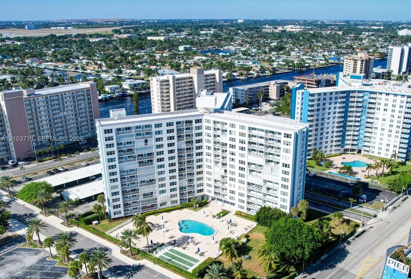 201 N Ocean Blvd # 904, Pompano Beach FL 33062 - Pompano Beach, FL - Photo 1