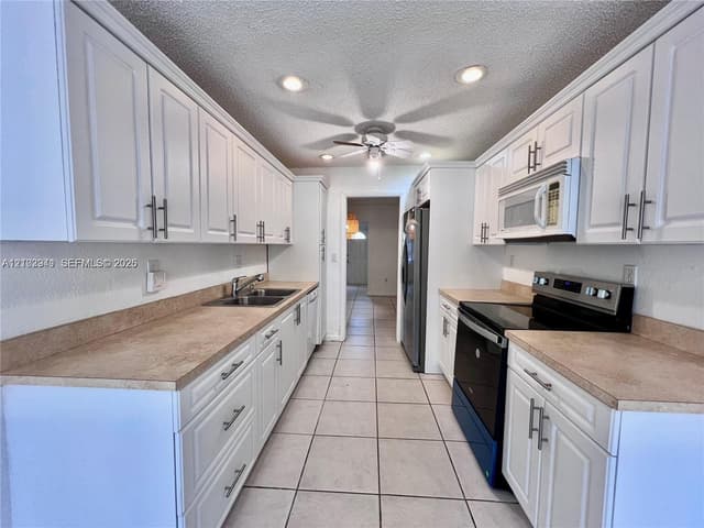 3302 Farragut St # 5A, Hollywood FL 33021 - Hollywood, FL - Photo 2