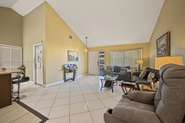 28702 SW 163rd Ct, Homestead FL 33033 - Homestead, FL - Photo 6