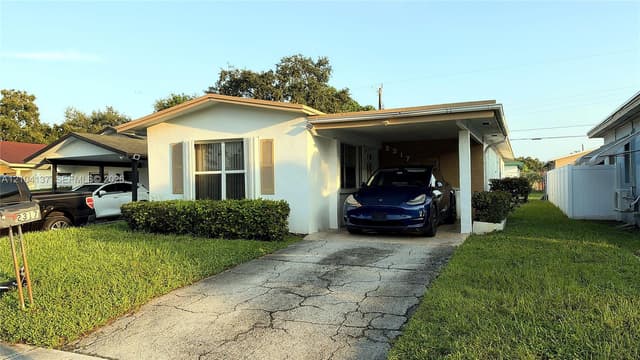 2317 Hope St, Hollywood FL 33020 - Hollywood, FL - Photo 2