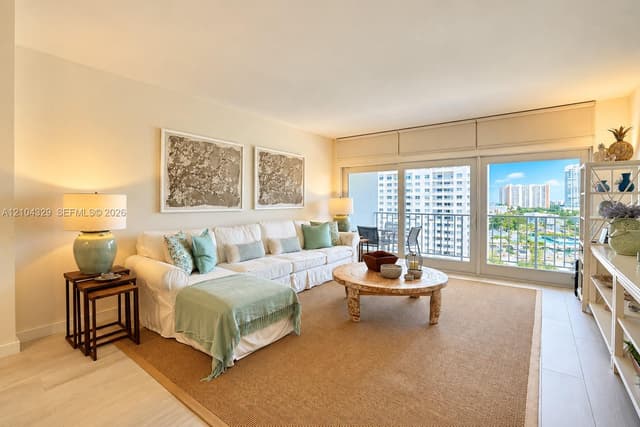 500 Bayview Dr # 1123, Sunny Isles Beach FL 33160 - Sunny Isles Beach, FL - Photo 5