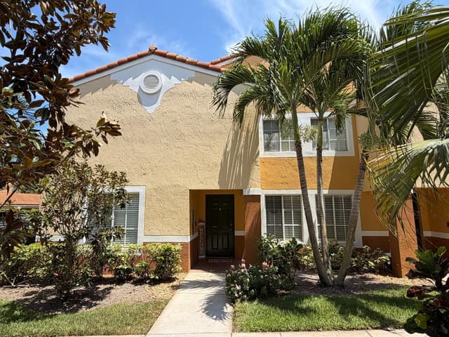 123 Yacht Club Way # 111, Hypoluxo FL 33462 - Hypoluxo, FL - Photo 2