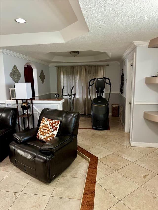 6472 SW 10th Ct, North Lauderdale FL 33068 - North Lauderdale, FL - Photo 7