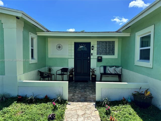 6472 SW 10th Ct, North Lauderdale FL 33068 - North Lauderdale, FL - Photo 3