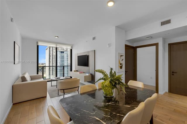 398 NE 5th St # 2219, Miami FL 33132 - Miami, FL - Photo 4